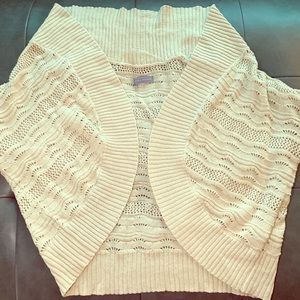Elegant Knit Patterned Shrug in Neutral Beige